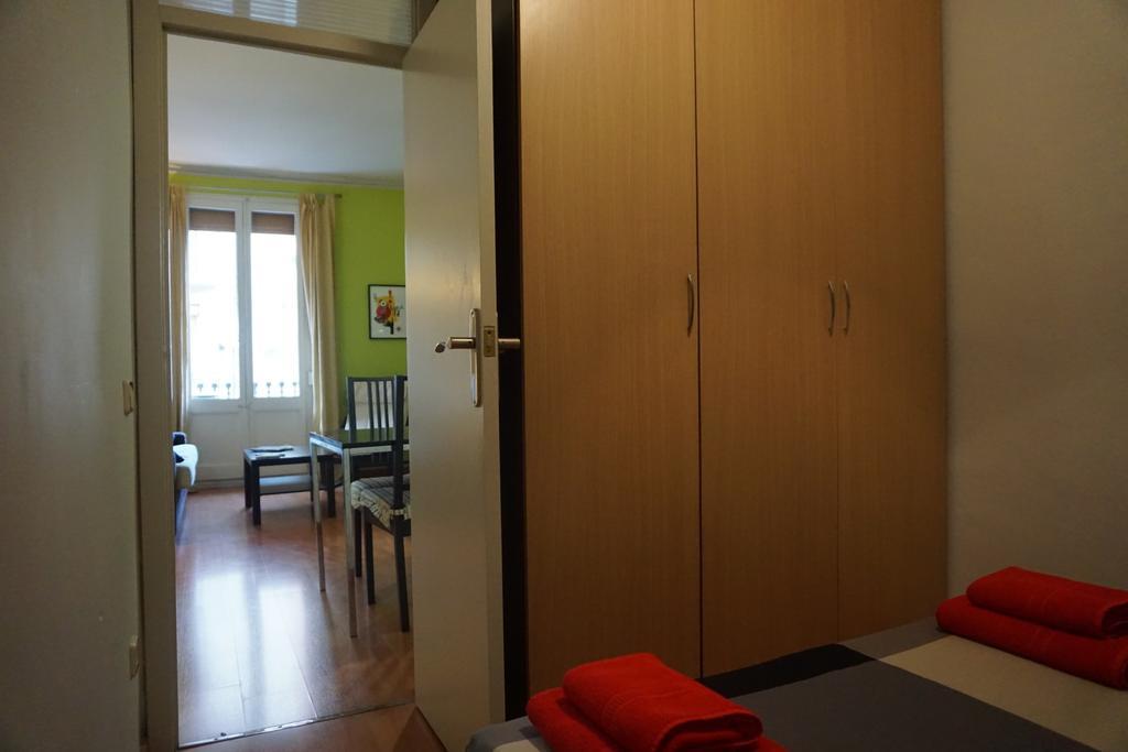Aparteasy - Montjuic & Fira Barcelona Buitenkant foto